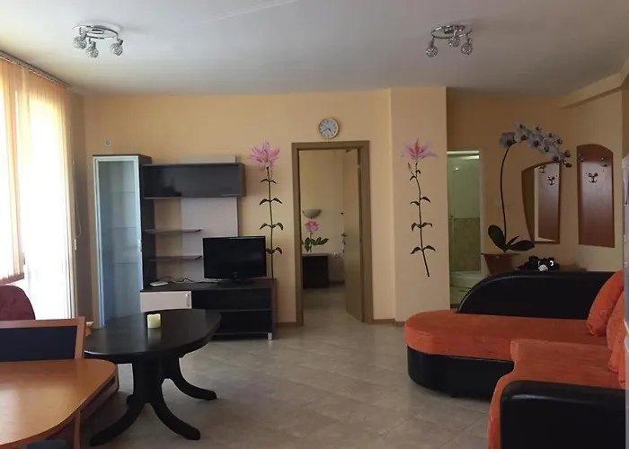 アパート Sunny Hills Private サニービーチ