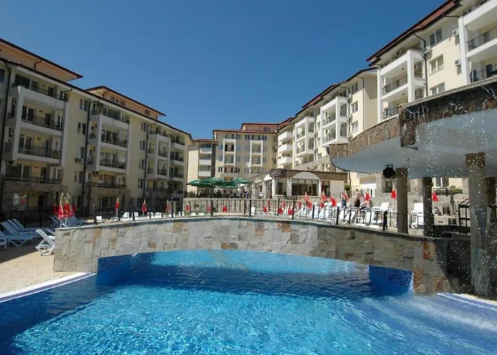 Sunny Hills Private * サニービーチ