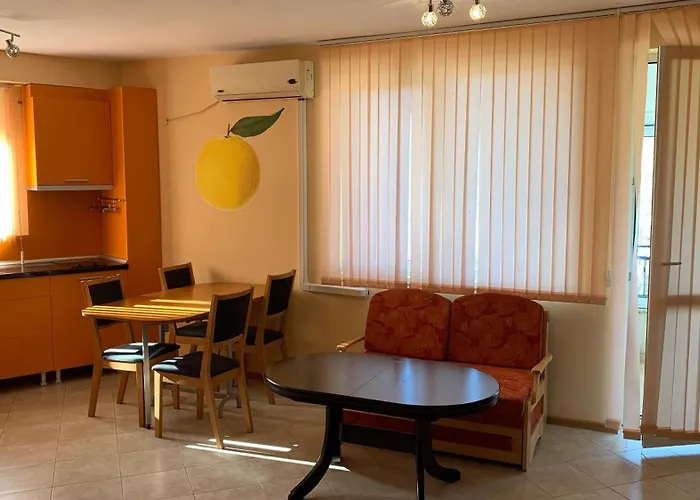 Sunny Hills Private サニービーチ